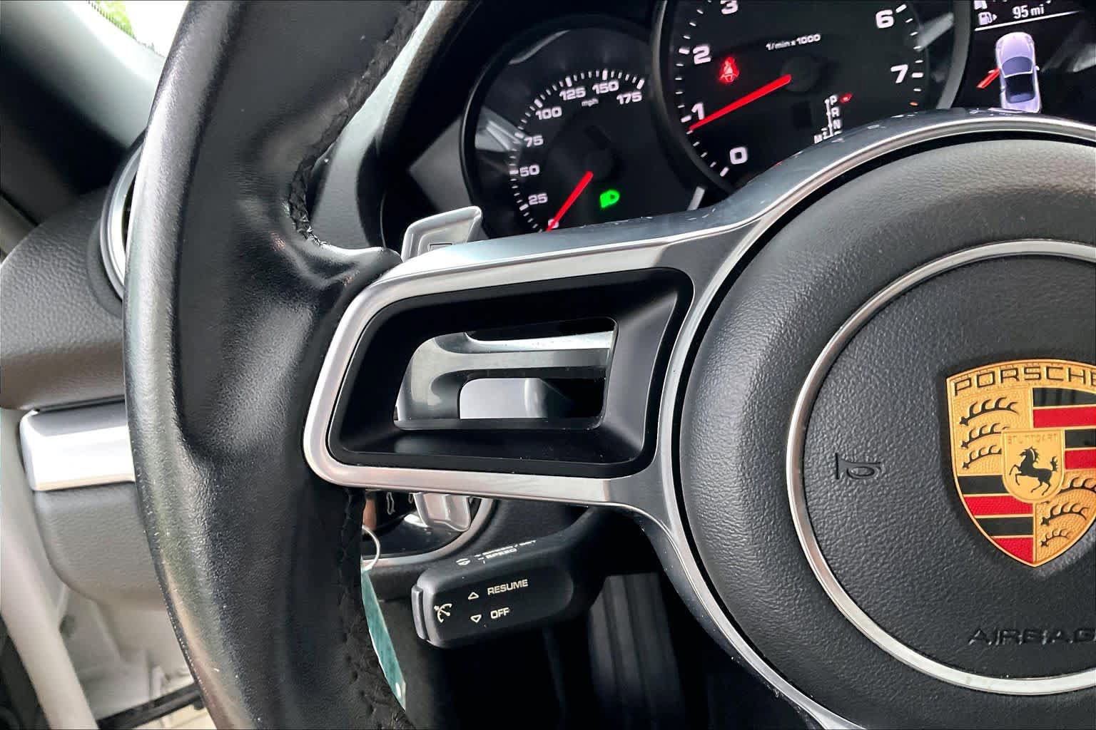 Used 2019 Porsche 718 Boxster RWD image 23