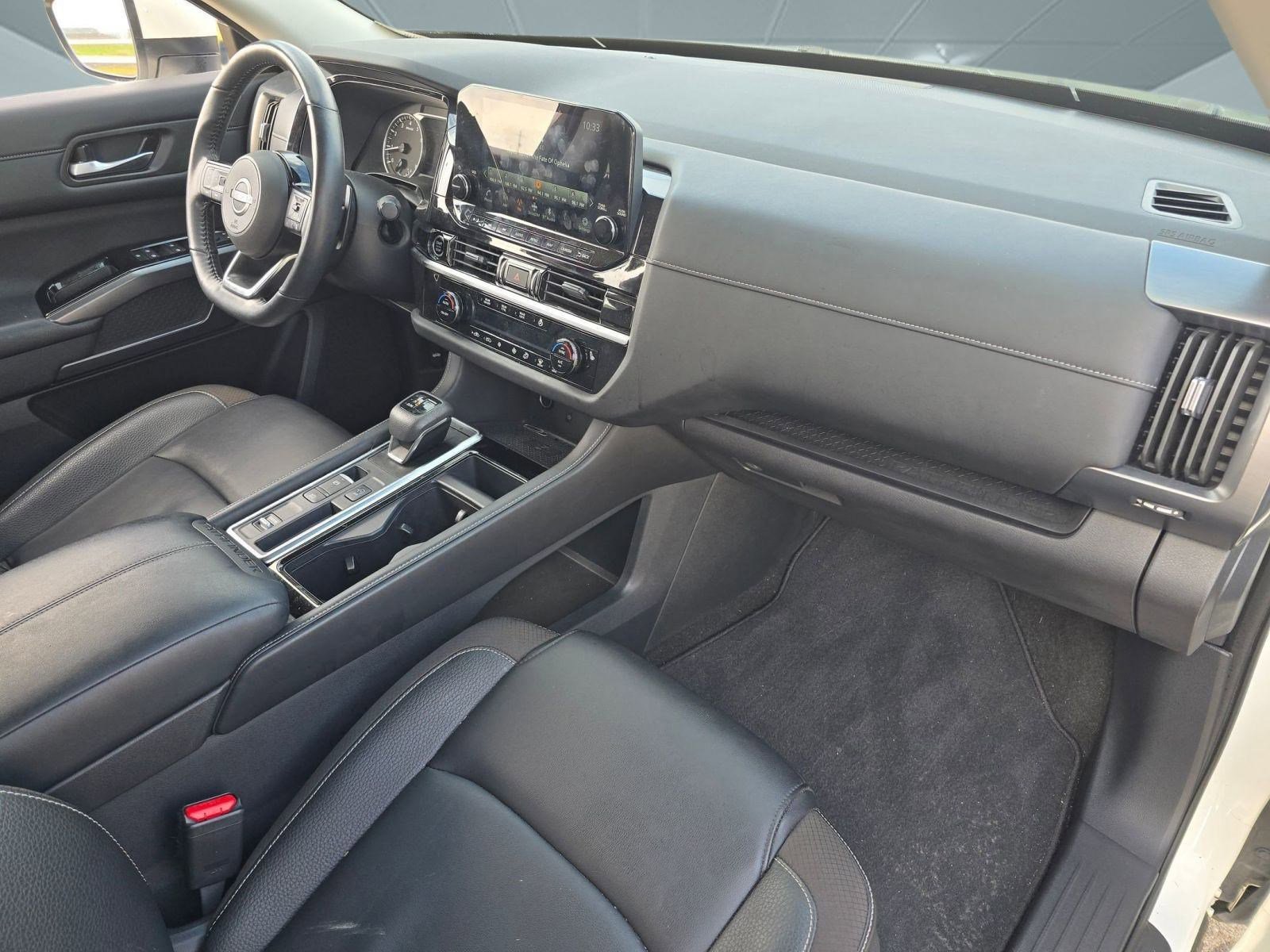 Used 2024 Nissan Pathfinder SL image 31