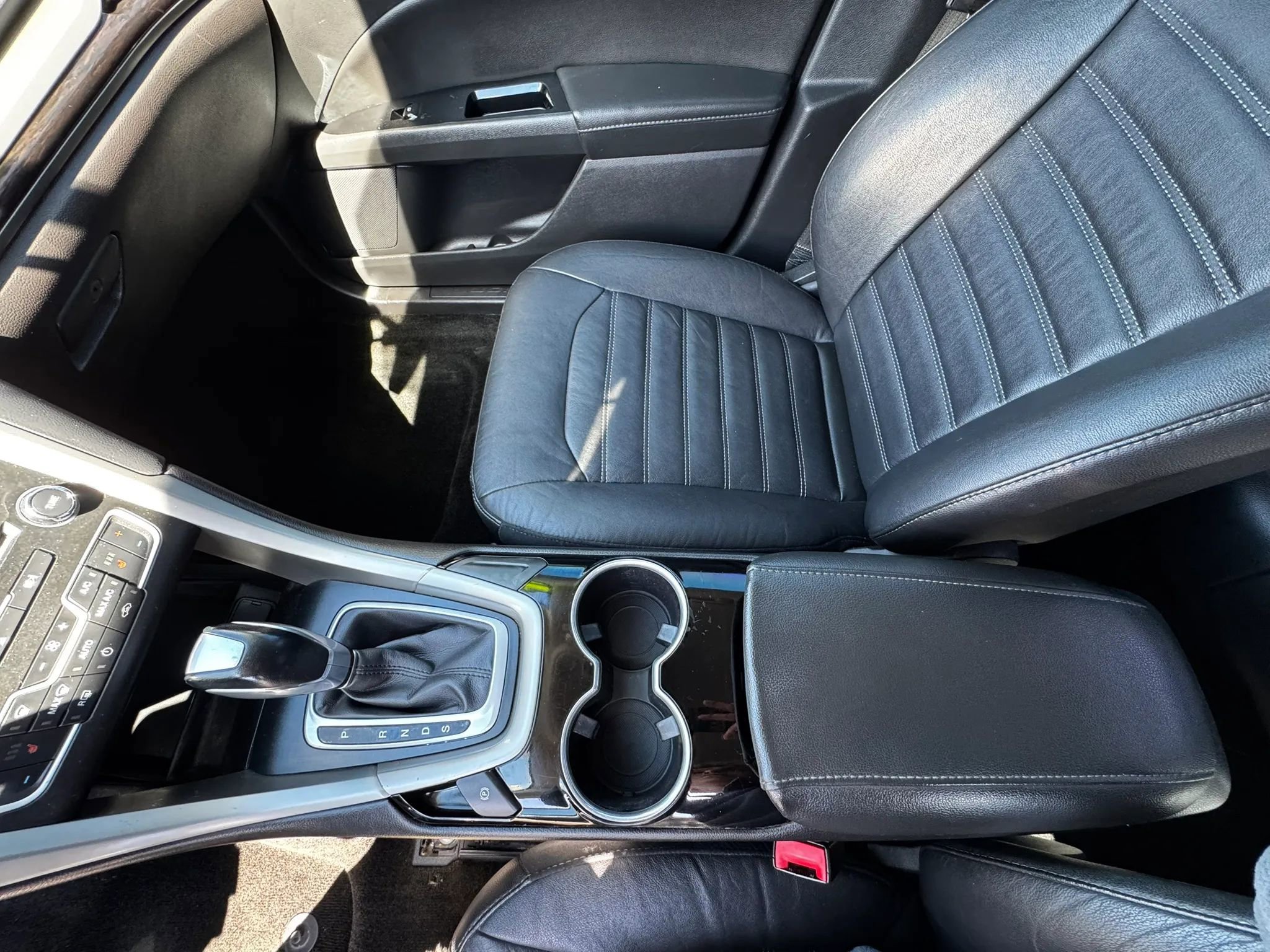 Used 2016 Ford Fusion SE w/ Equipment Group 202A FWD image 19