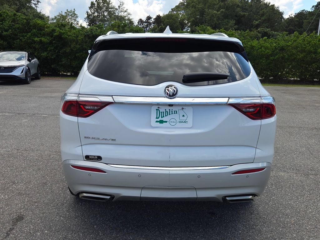 Used 2023 Buick Enclave Essence w/ Experience Buick Package FWD image 10