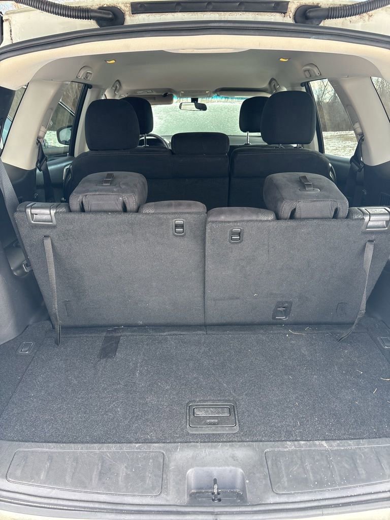 Used 2015 Nissan Pathfinder S image 10