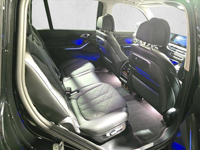 Used 2026 BMW X7 xDrive40i AWD/4WD image 11