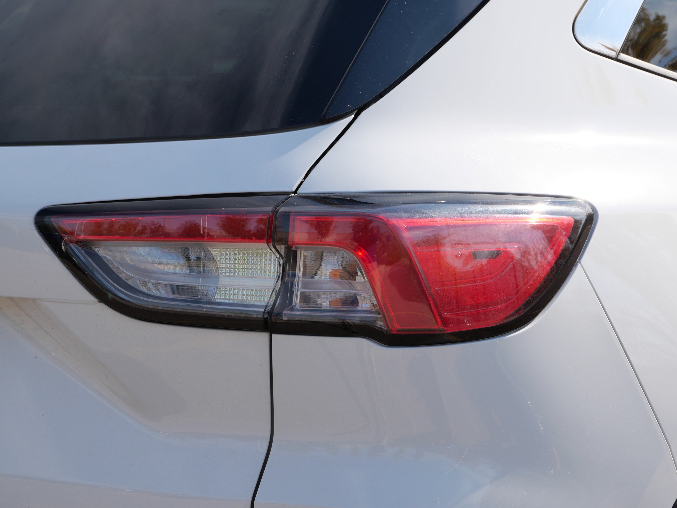 Used 2020 Ford Escape SE AWD/4WD image 17