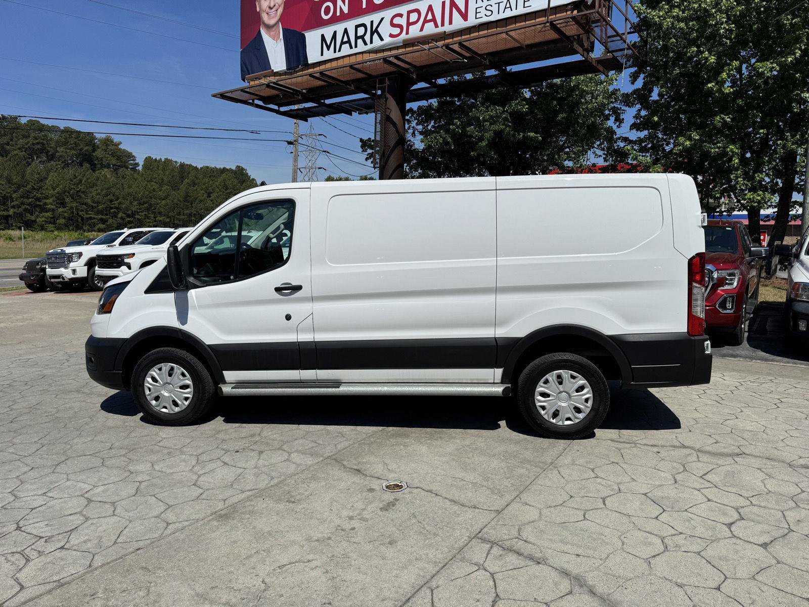 Used 2024 Ford Transit 250 Low Roof w/ Exterior Upgrade Package RWD image 7