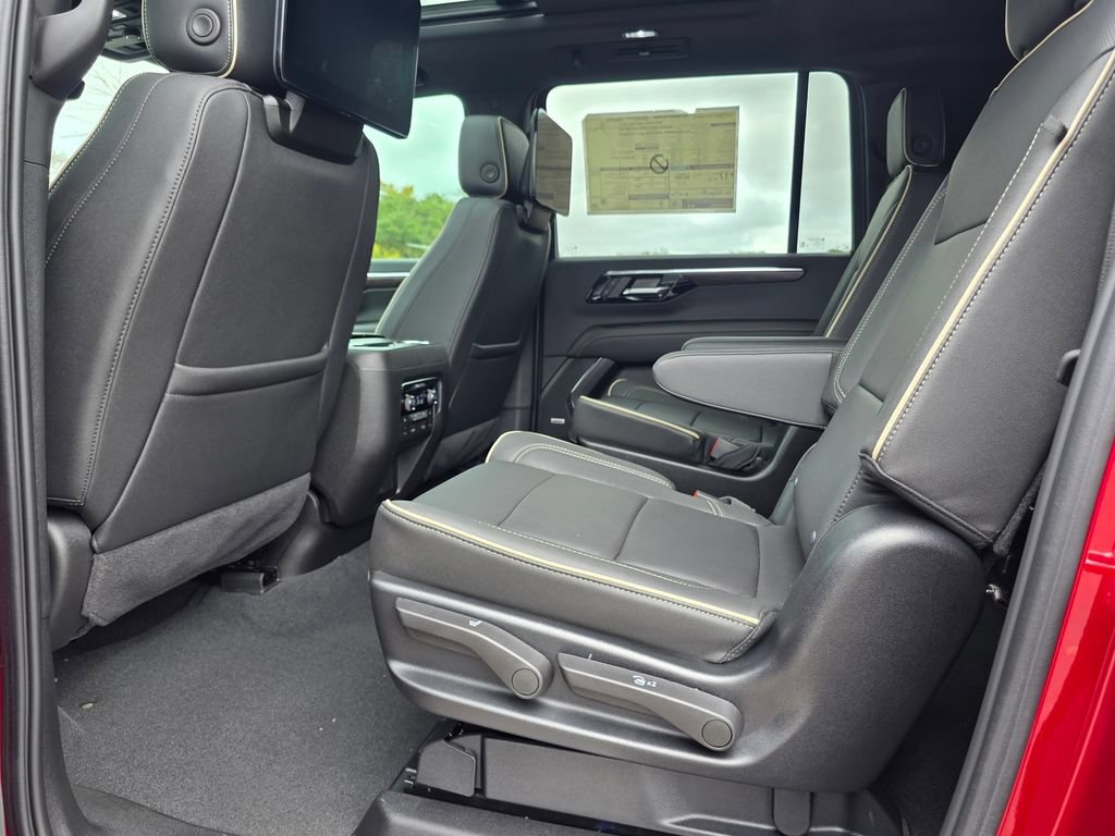 New 2025 Chevrolet Suburban Premier RWD image 24