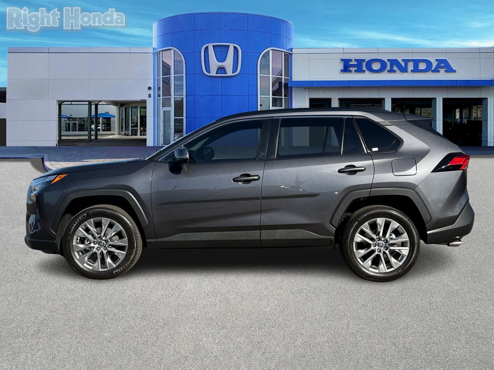 Used 2024 Toyota RAV4 XLE Premium w/ Weather Package image 3