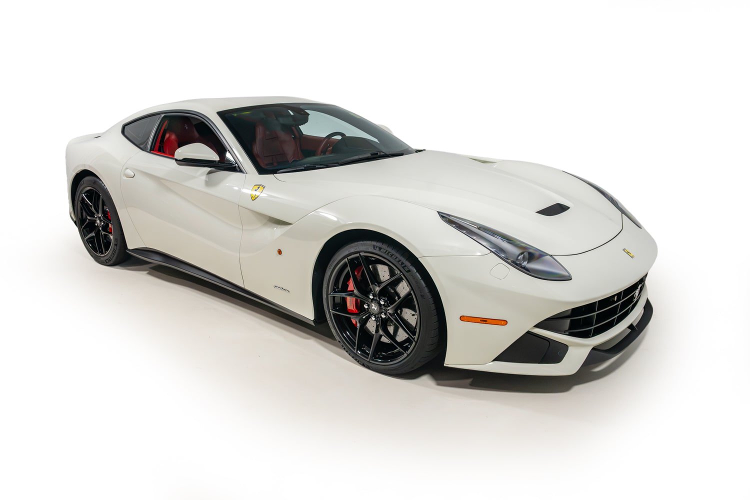 Used 2016 Ferrari F12 Berlinetta RWD image 9