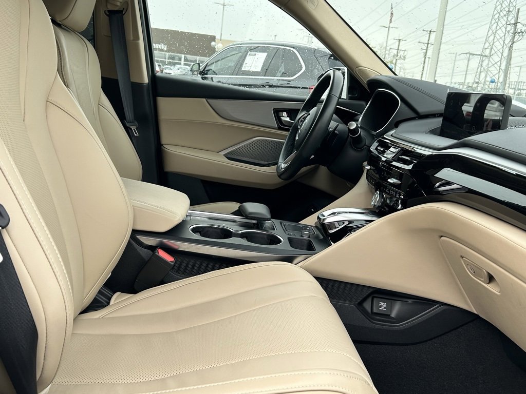 Used 2024 Acura MDX SH-AWD w/ Technology Package image 18