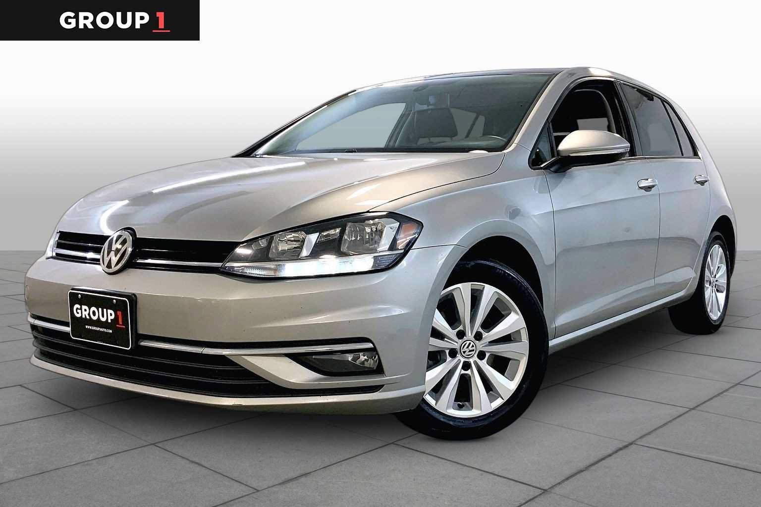 Used 2018 Volkswagen Golf SE FWD image 1