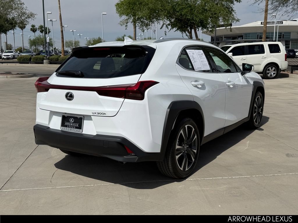 Certified 2026 Lexus UX 300h FWD w/ Accessory Package (Z1) image 8