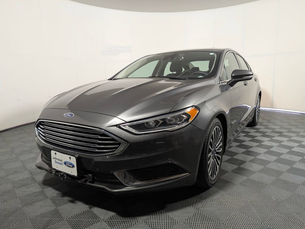 Used 2018 Ford Fusion SE w/ Equipment Group 602A FWD image 4