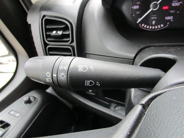 Used 2025 RAM ProMaster 2500 w/ Convenience Group image 25