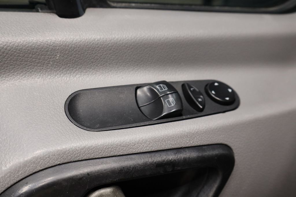 Used 2018 Mercedes-Benz Sprinter 2500 image 18