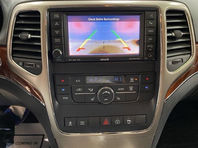 Used 2013 Jeep Grand Cherokee Limited w/ Trailer Tow Group IV AWD/4WD image 18