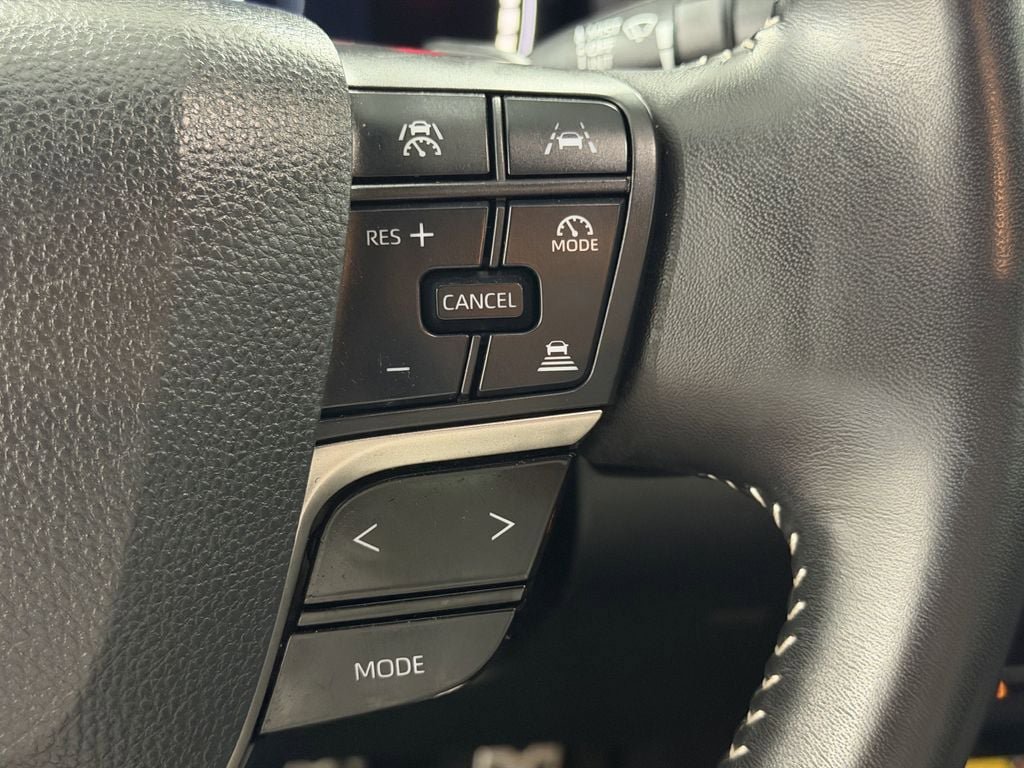 Used 2025 Toyota Camry SE FWD image 23