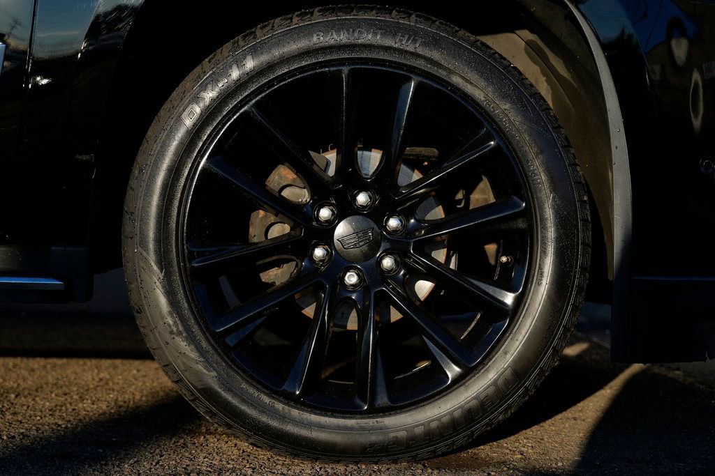 Used 2020 Cadillac Escalade Luxury AWD/4WD image 12