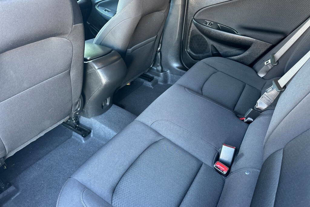 Used 2024 Chevrolet Malibu RS w/ LPO, Floor Liner Package image 12