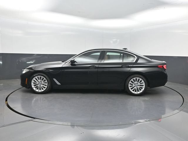 Used 2022 BMW 530i w/ M Sport Package RWD video 3
