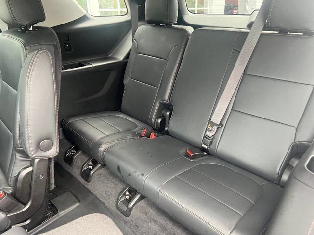 Used 2021 Chevrolet Traverse LT AWD/4WD image 18