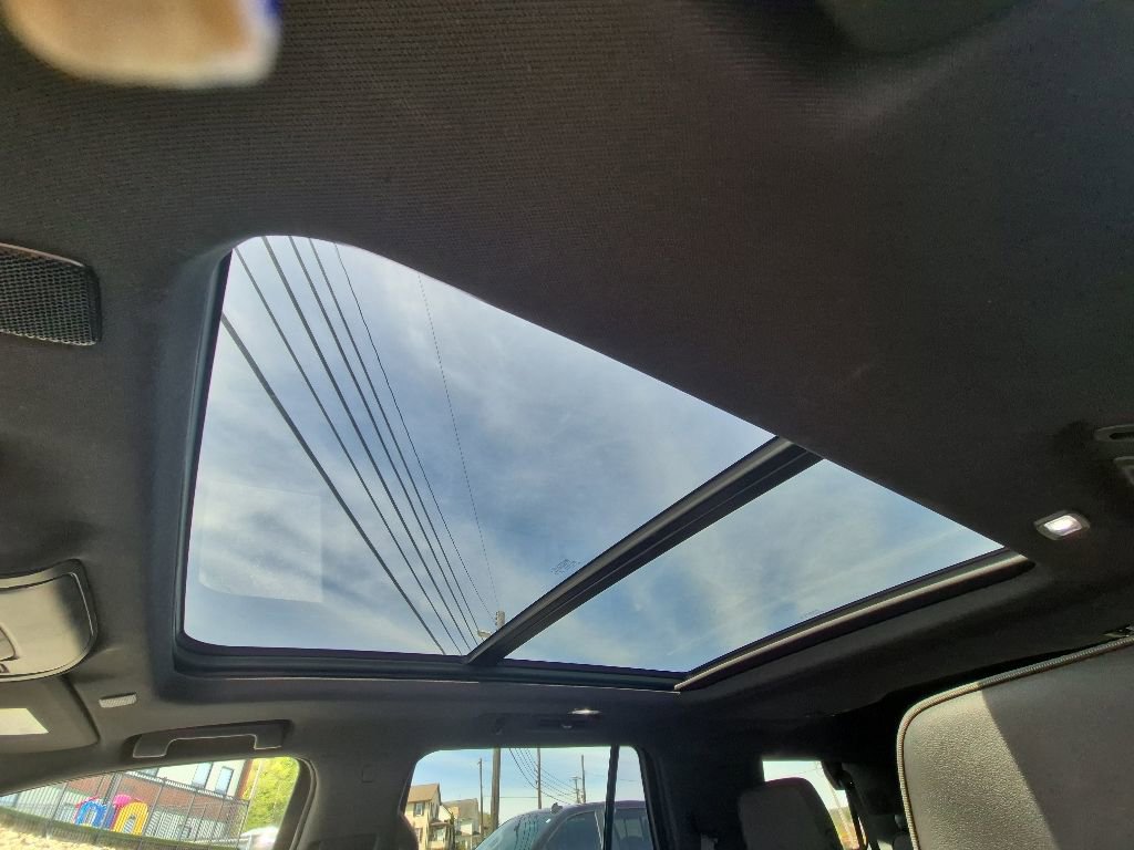 Used 2023 Chevrolet Tahoe RST w/ Luxury Package AWD/4WD image 12