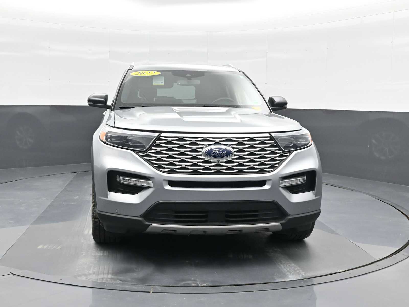 Used 2022 Ford Explorer Platinum w/ Technology Package image 7