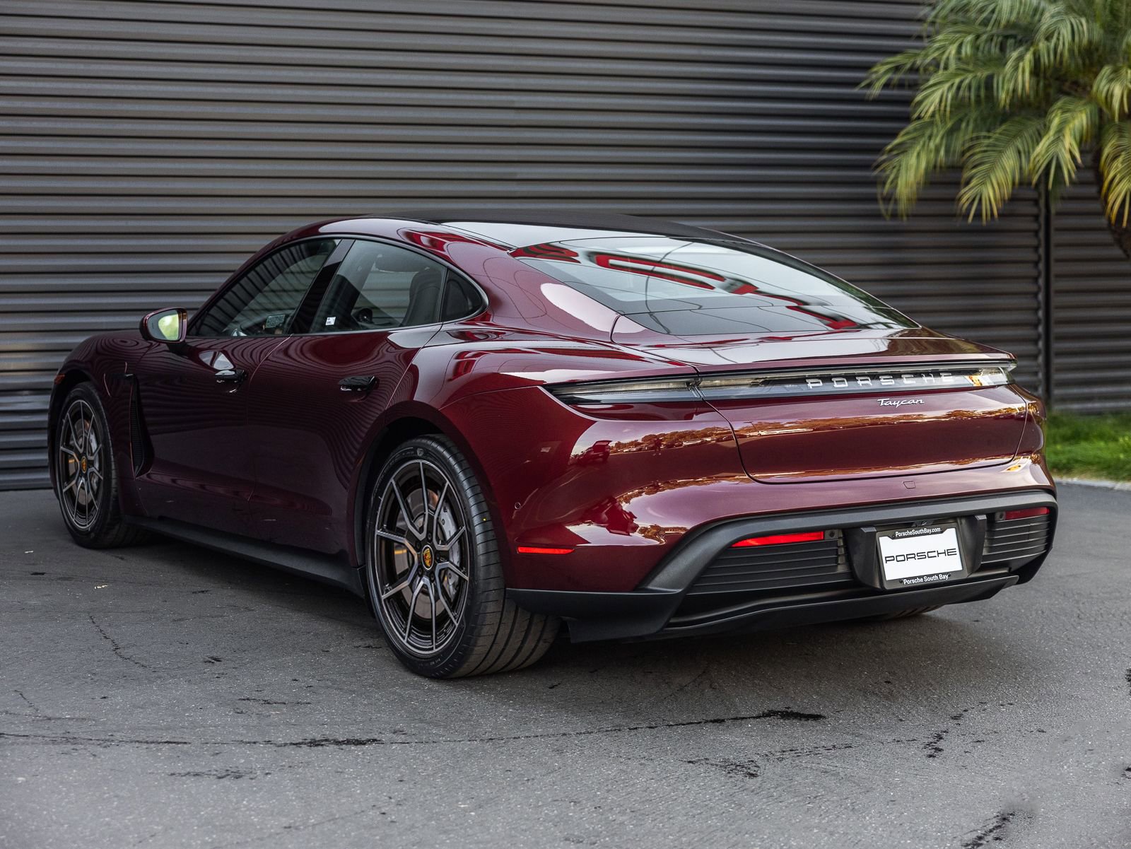 Certified 2023 Porsche Taycan image 3