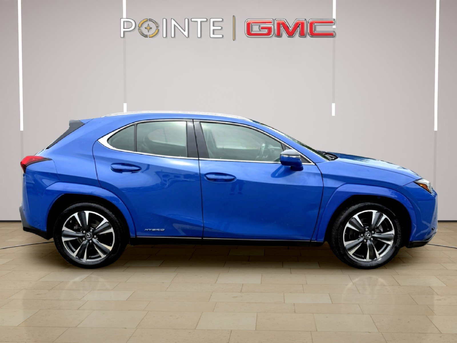 Used 2022 Lexus UX 250h w/ Premium Package image 8