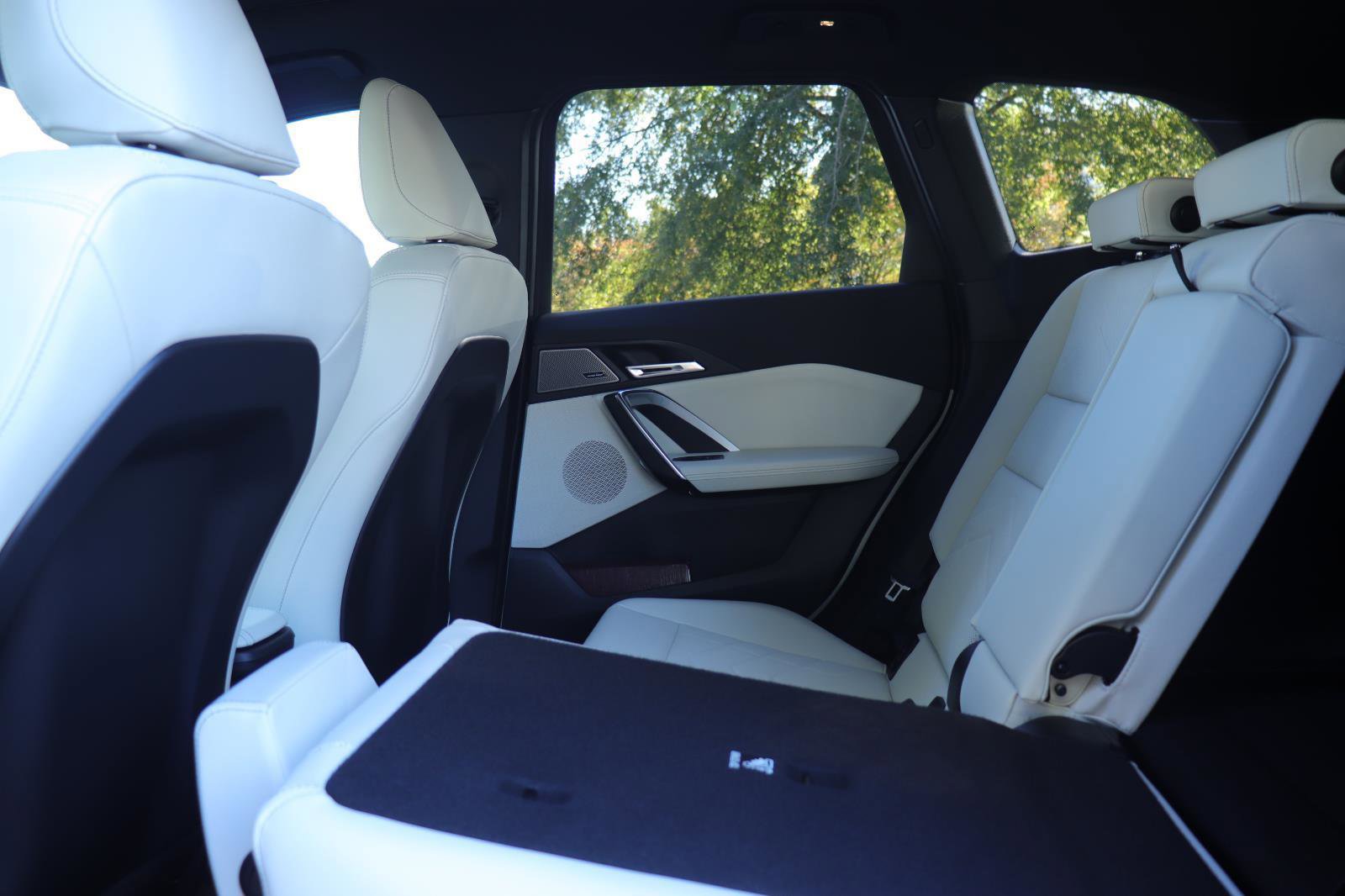 Used 2026 BMW X1 xDrive28i w/ Technology Package image 14