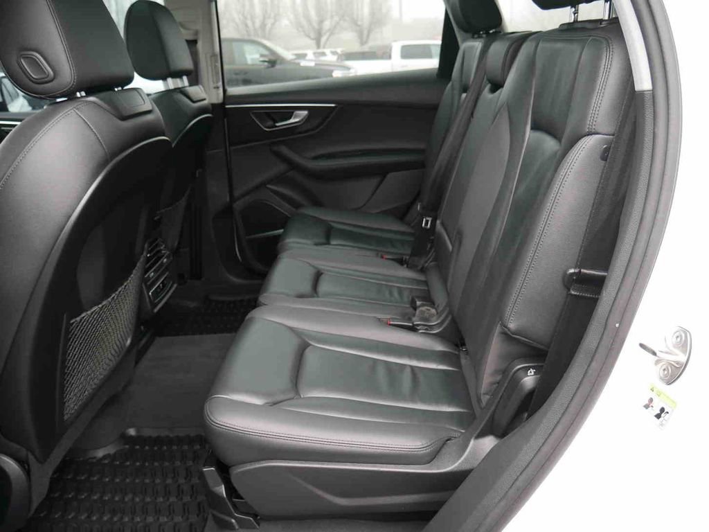 Used 2023 Audi Q7 3.0T Premium Plus image 17