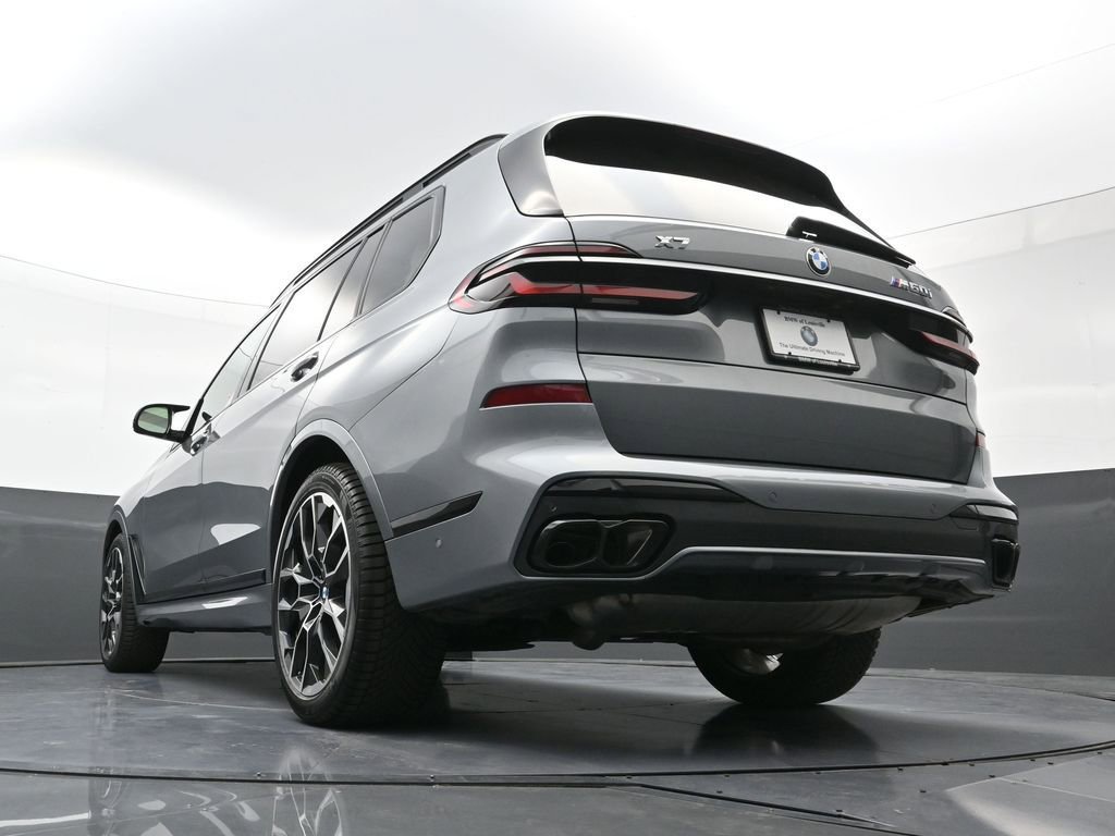Used 2025 BMW X7 M60i w/ Executive Package image 26