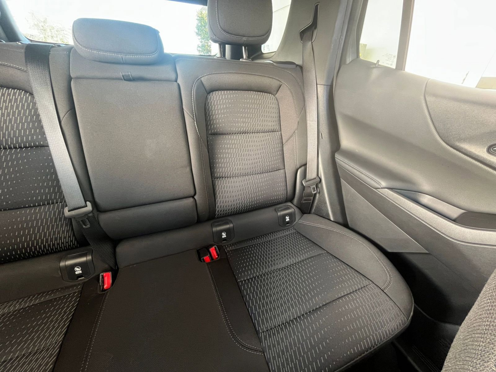 Used 2025 Chevrolet Equinox LT image 38