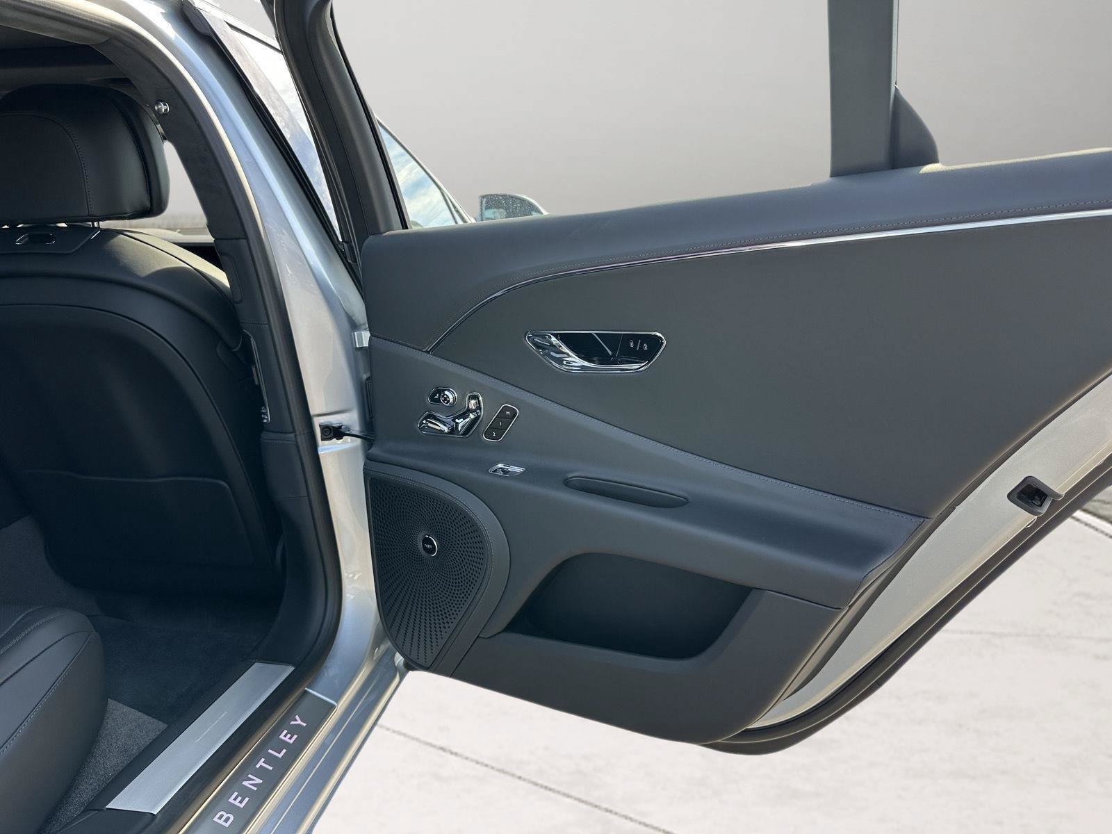 New 2026 Bentley Flying Spur V8 AWD/4WD image 65