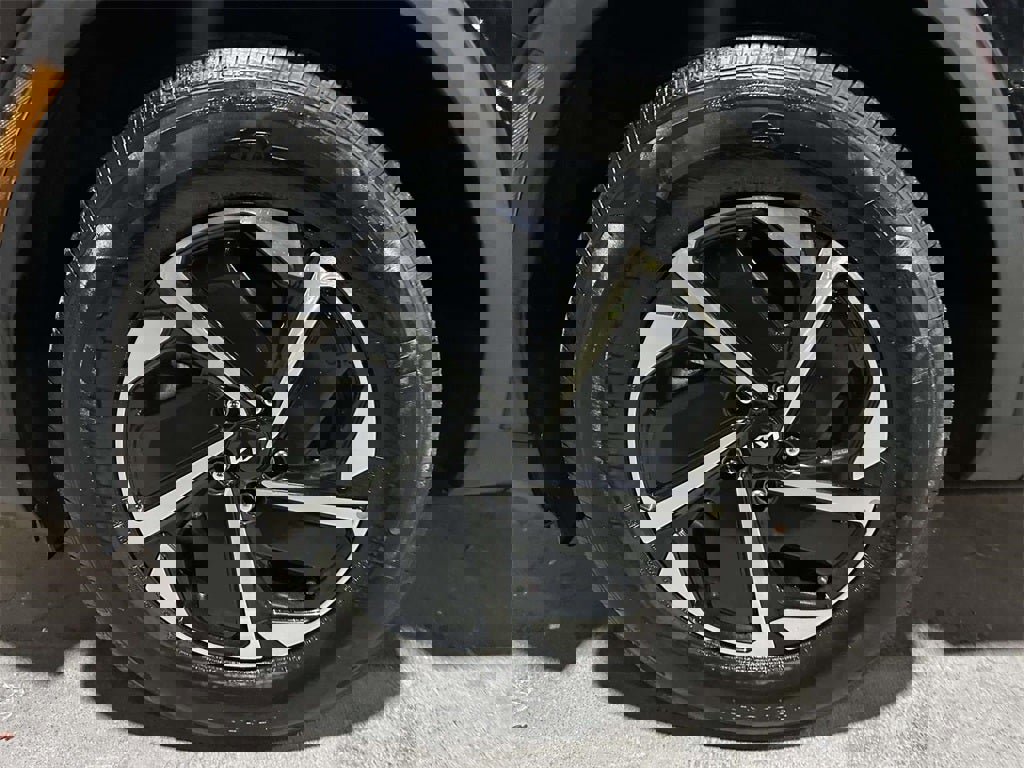 Used 2023 Kia Sportage LX image 10