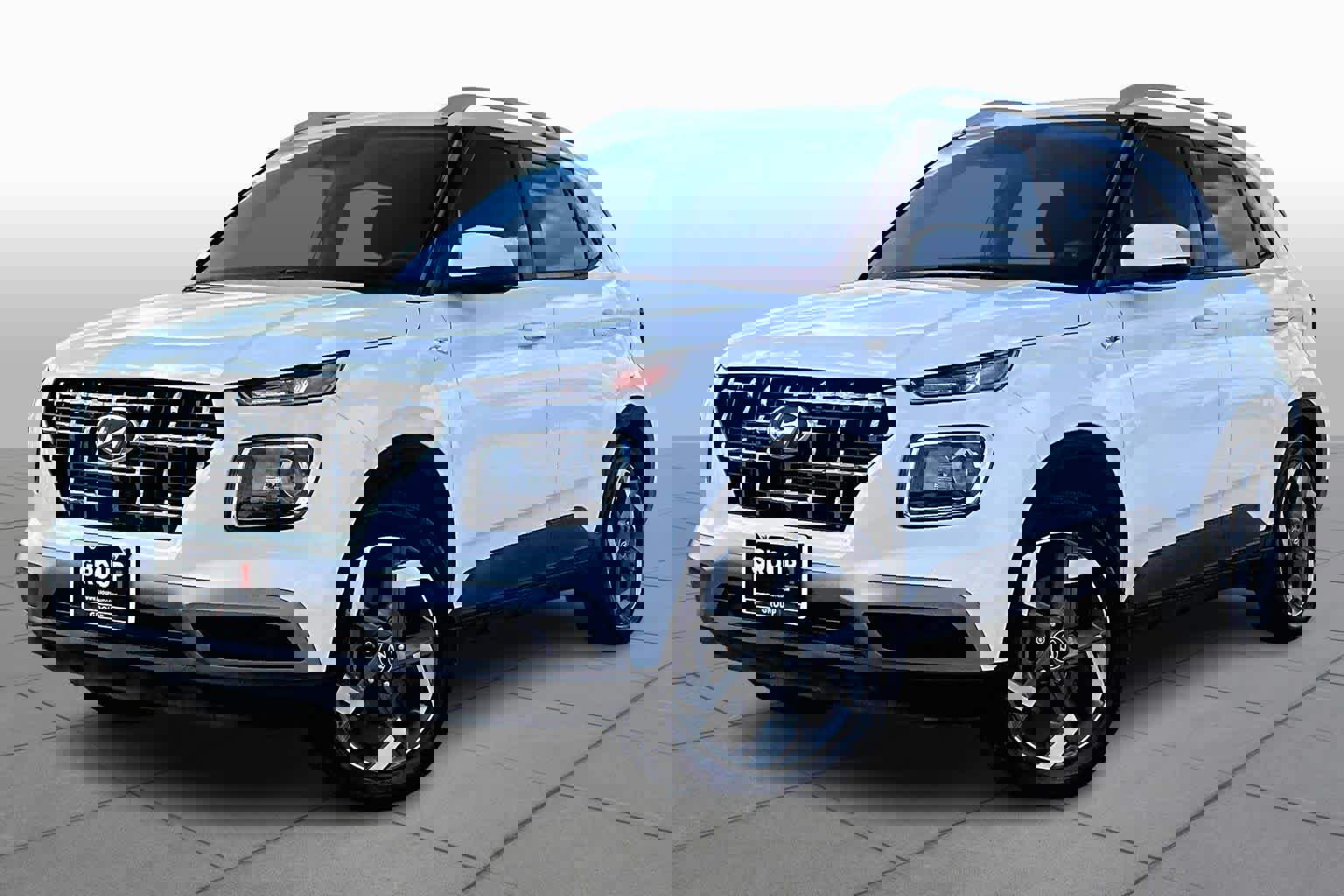 Used 2023 Hyundai Venue SEL image 1