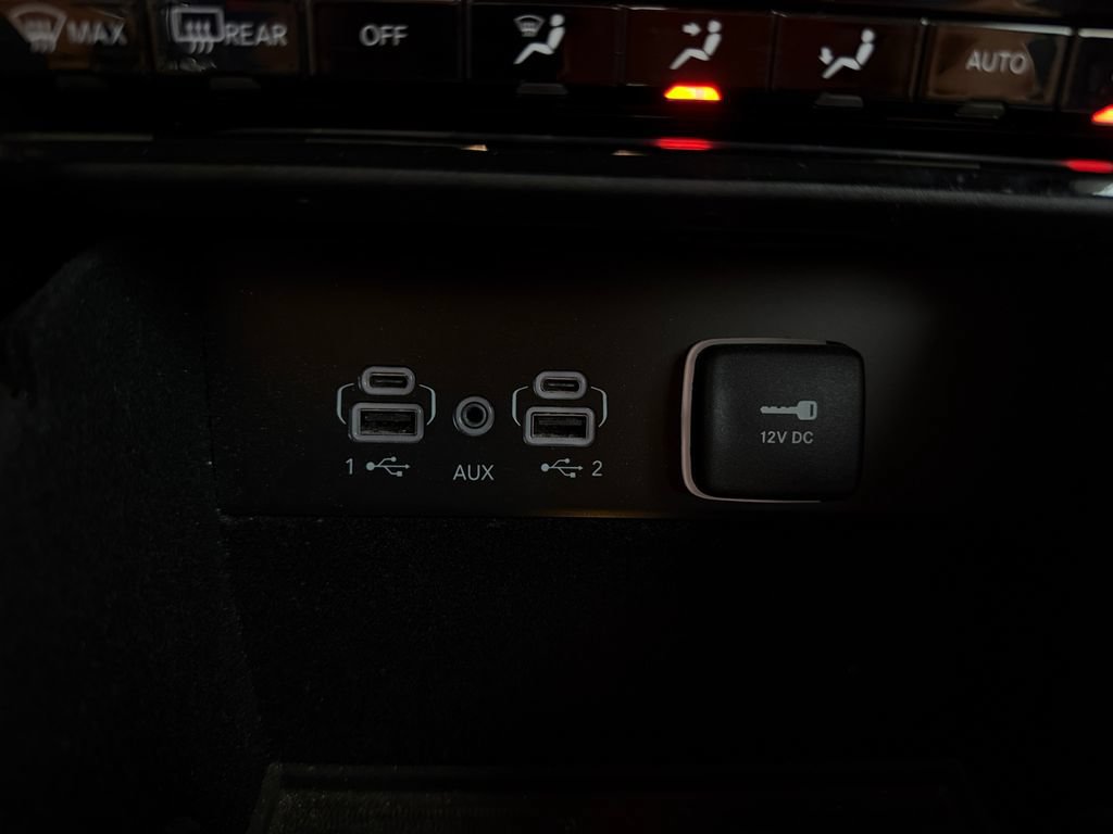 Used 2022 Jeep Grand Cherokee L Limited AWD/4WD image 21