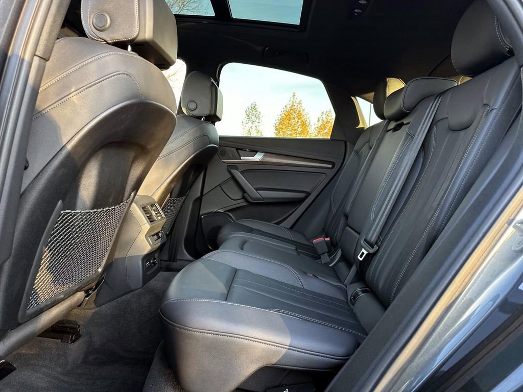 Used 2023 Audi Q5 2.0T Premium w/ Convenience Package image 29