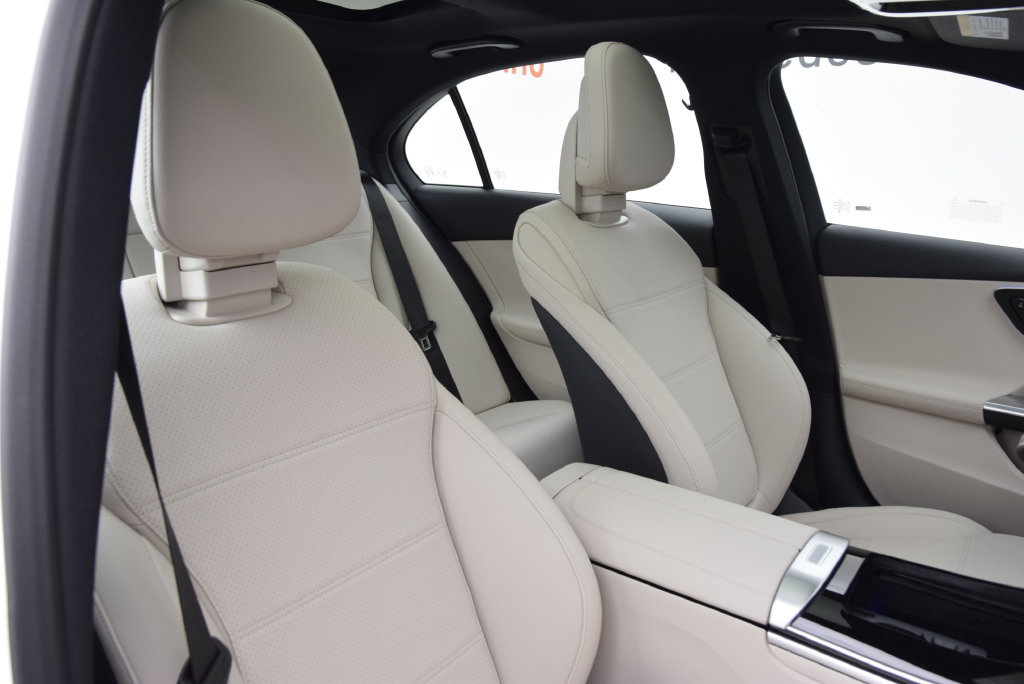New 2026 Mercedes-Benz C 300 4MATIC Sedan image 16