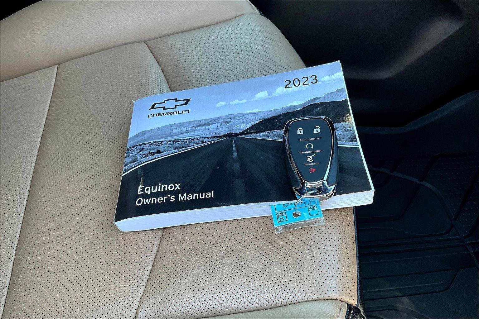 Used 2023 Chevrolet Equinox Premier image 12