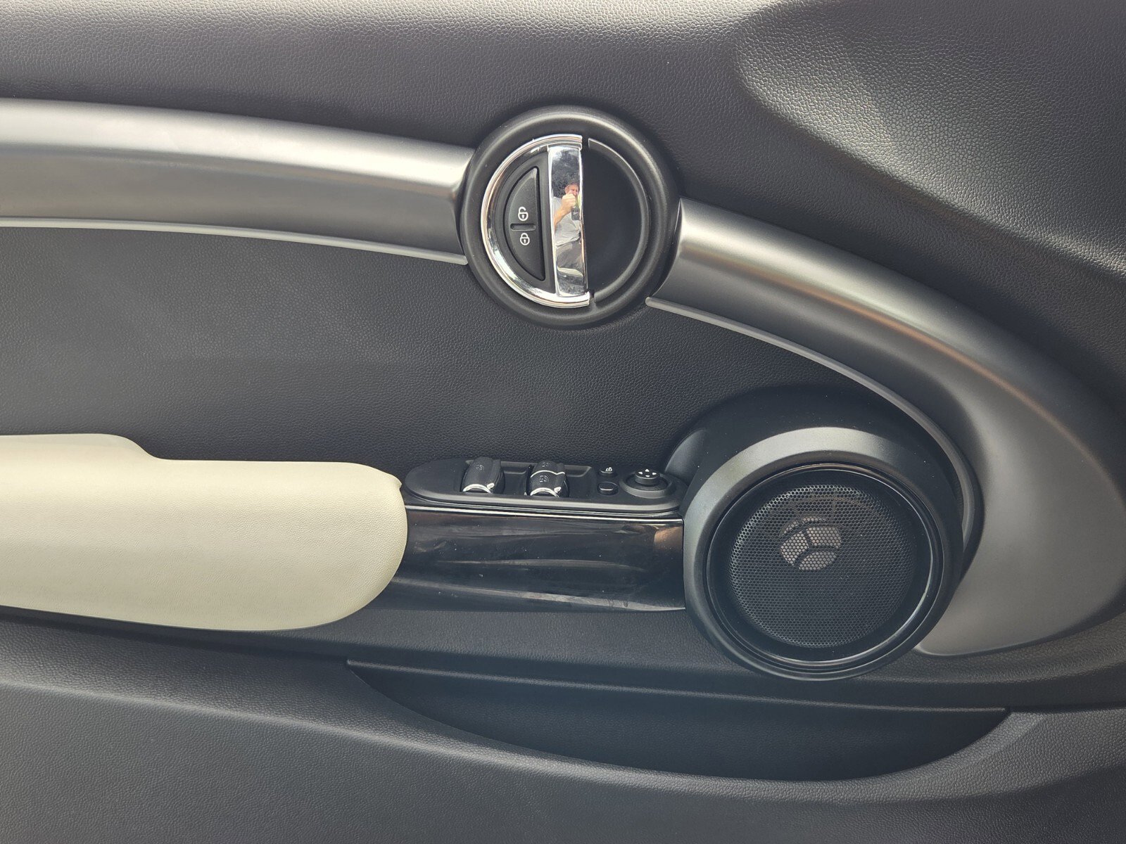 Used 2023 MINI Cooper S FWD image 19