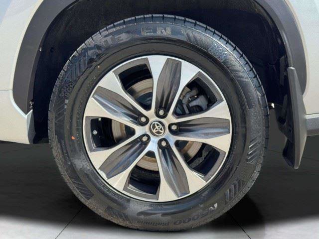 Used 2021 Toyota Highlander XLE AWD/4WD image 72
