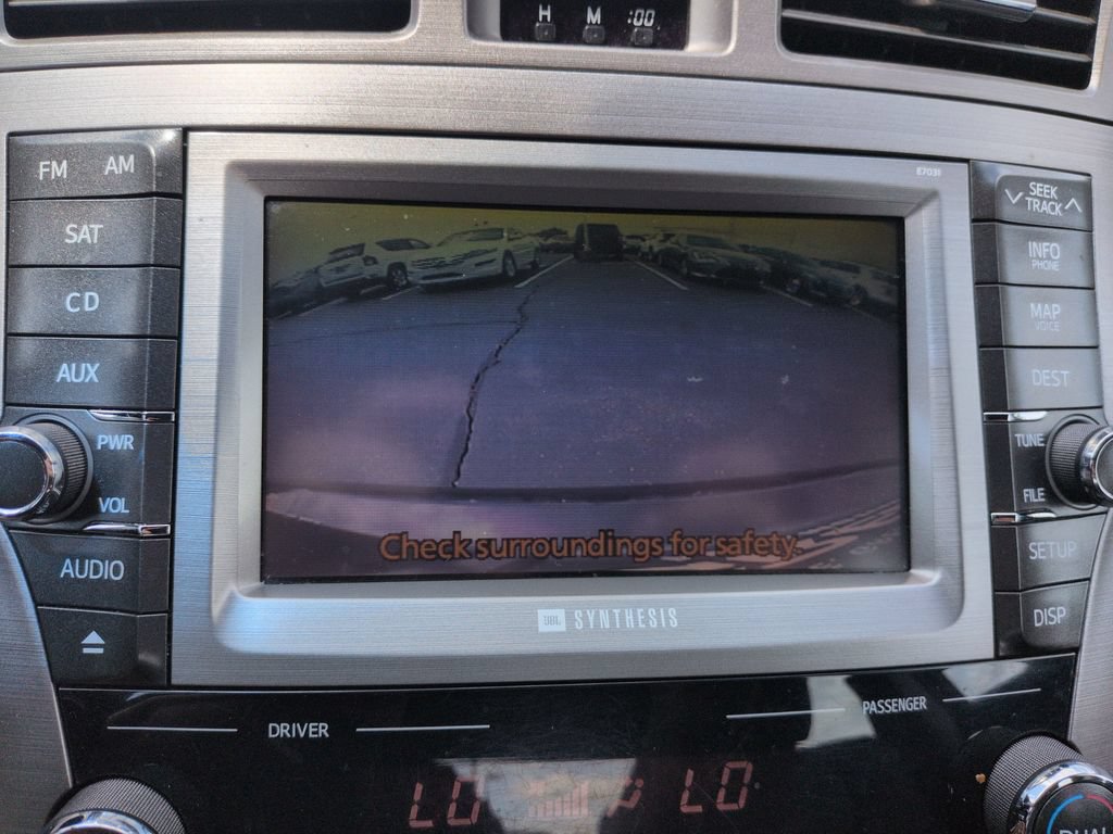 Used 2011 Toyota Avalon Limited FWD image 21