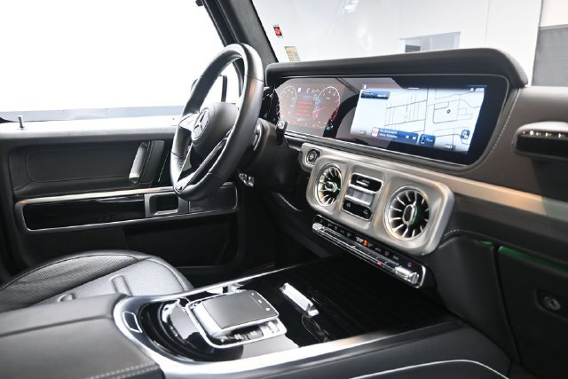 Certified 2025 Mercedes-Benz G 550 image 31