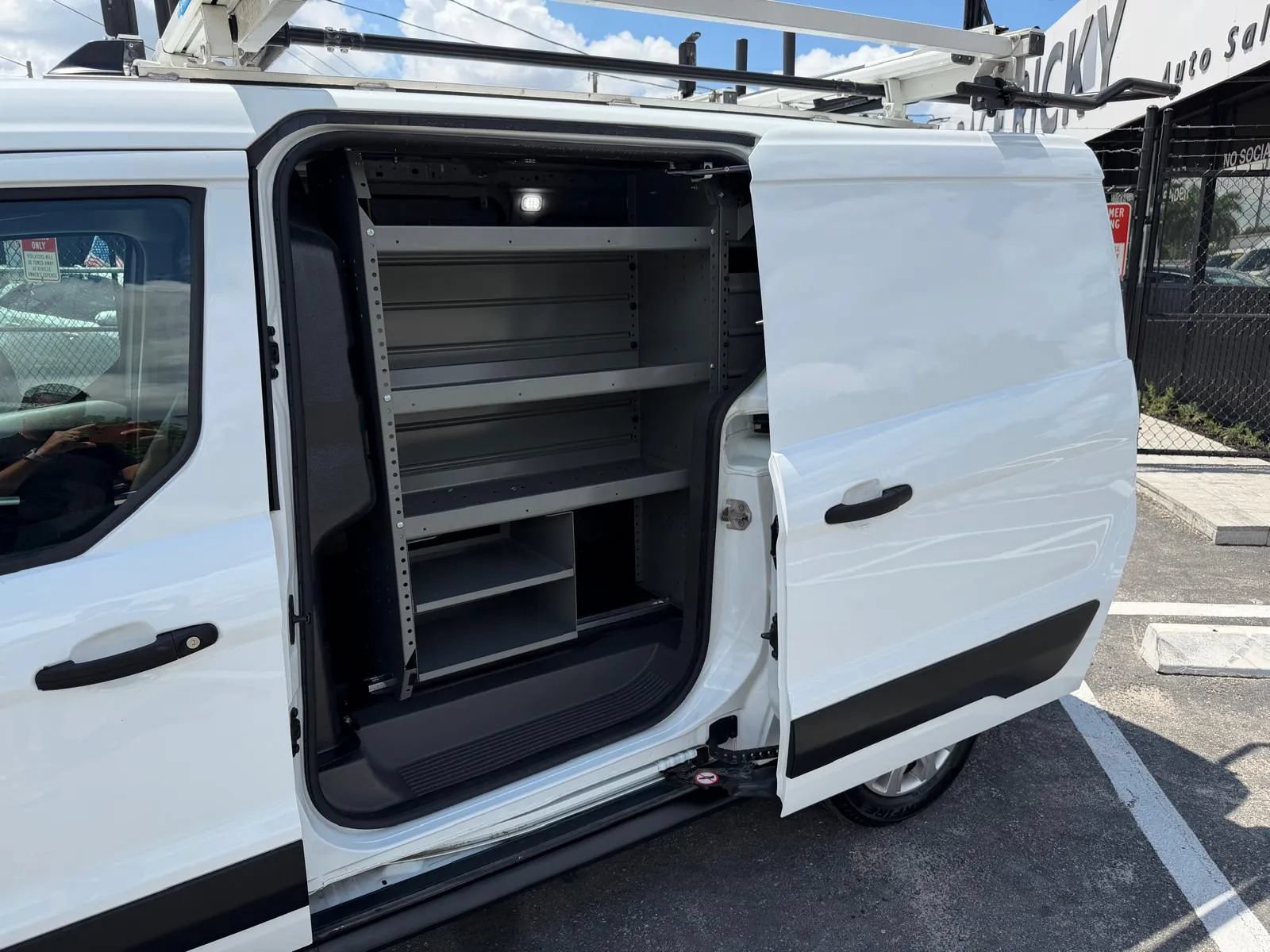 Used 2023 Ford Transit Connect XLT FWD image 22