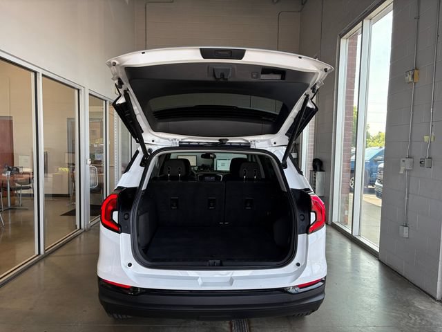 Used 2020 GMC Terrain SLE w/ Driver Convenience Package AWD/4WD image 14