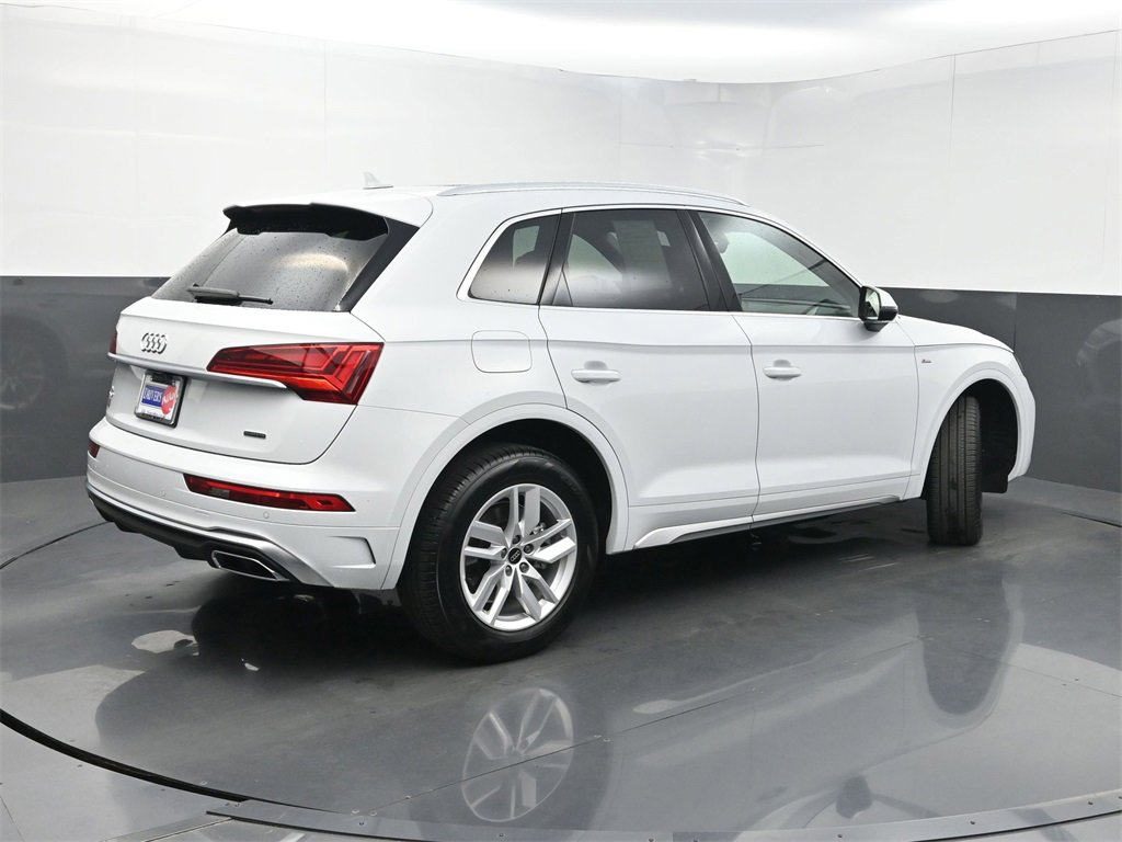 Used 2024 Audi Q5 2.0T Premium w/ Convenience Package image 24