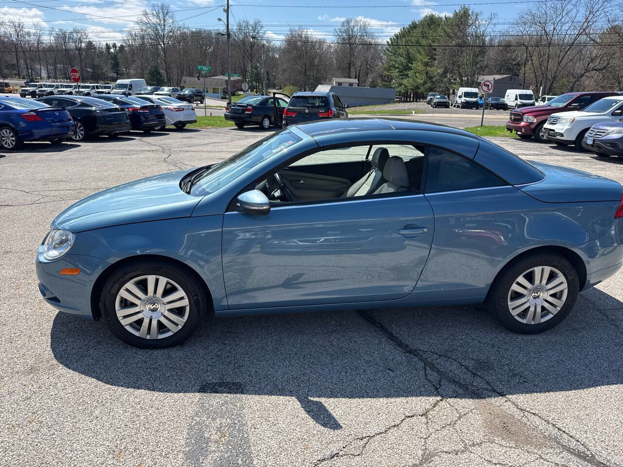 Used 2010 Volkswagen Eos Komfort image 17