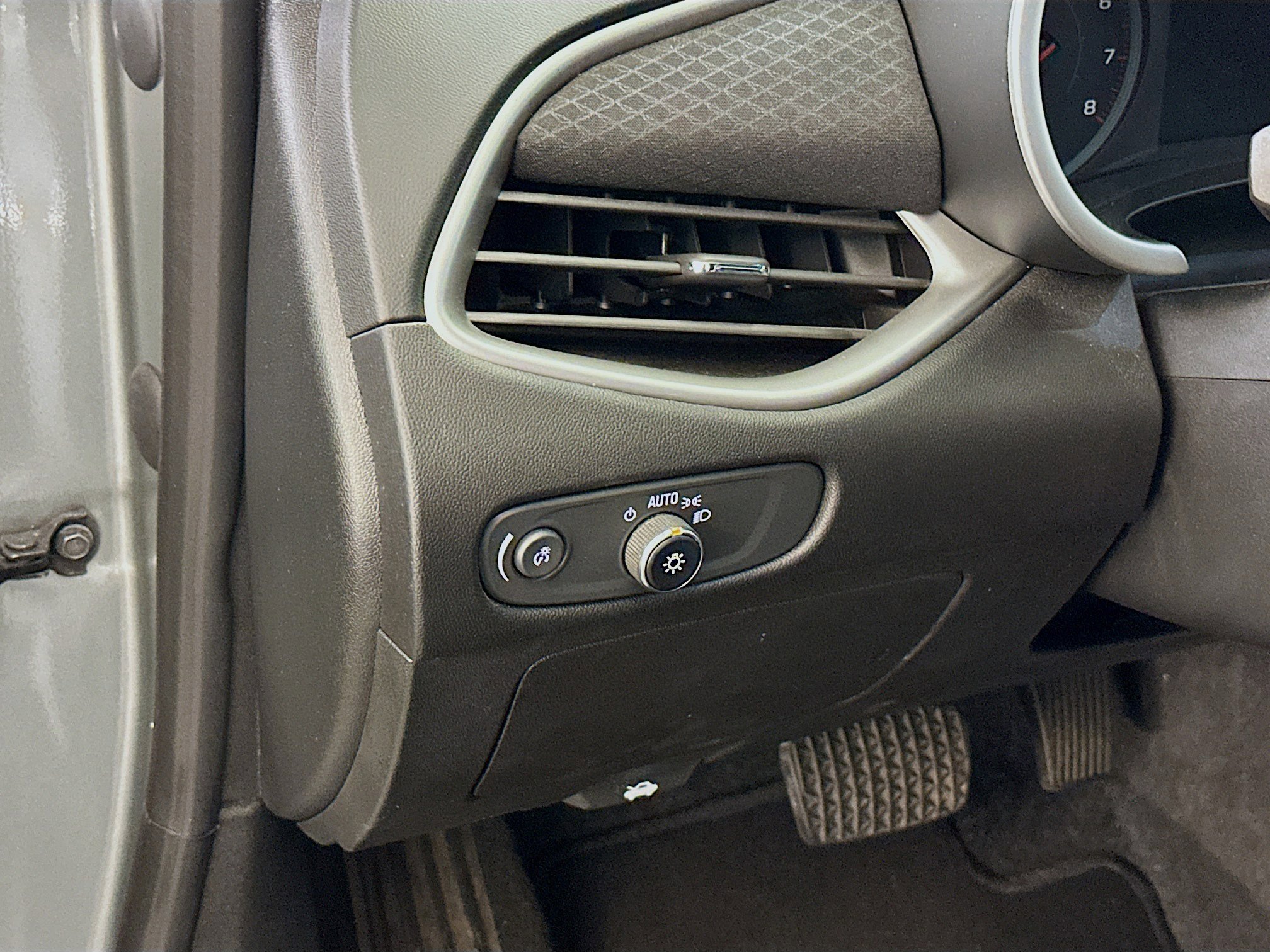 Used 2024 Chevrolet Malibu LS image 17