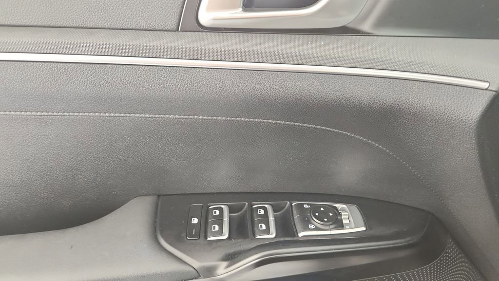 Used 2023 Kia K5 LXS FWD image 15