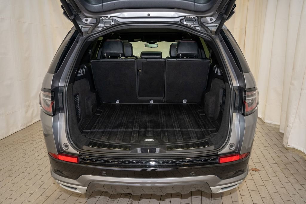 Used 2020 Land Rover Discovery Sport SE R-Dynamic image 6