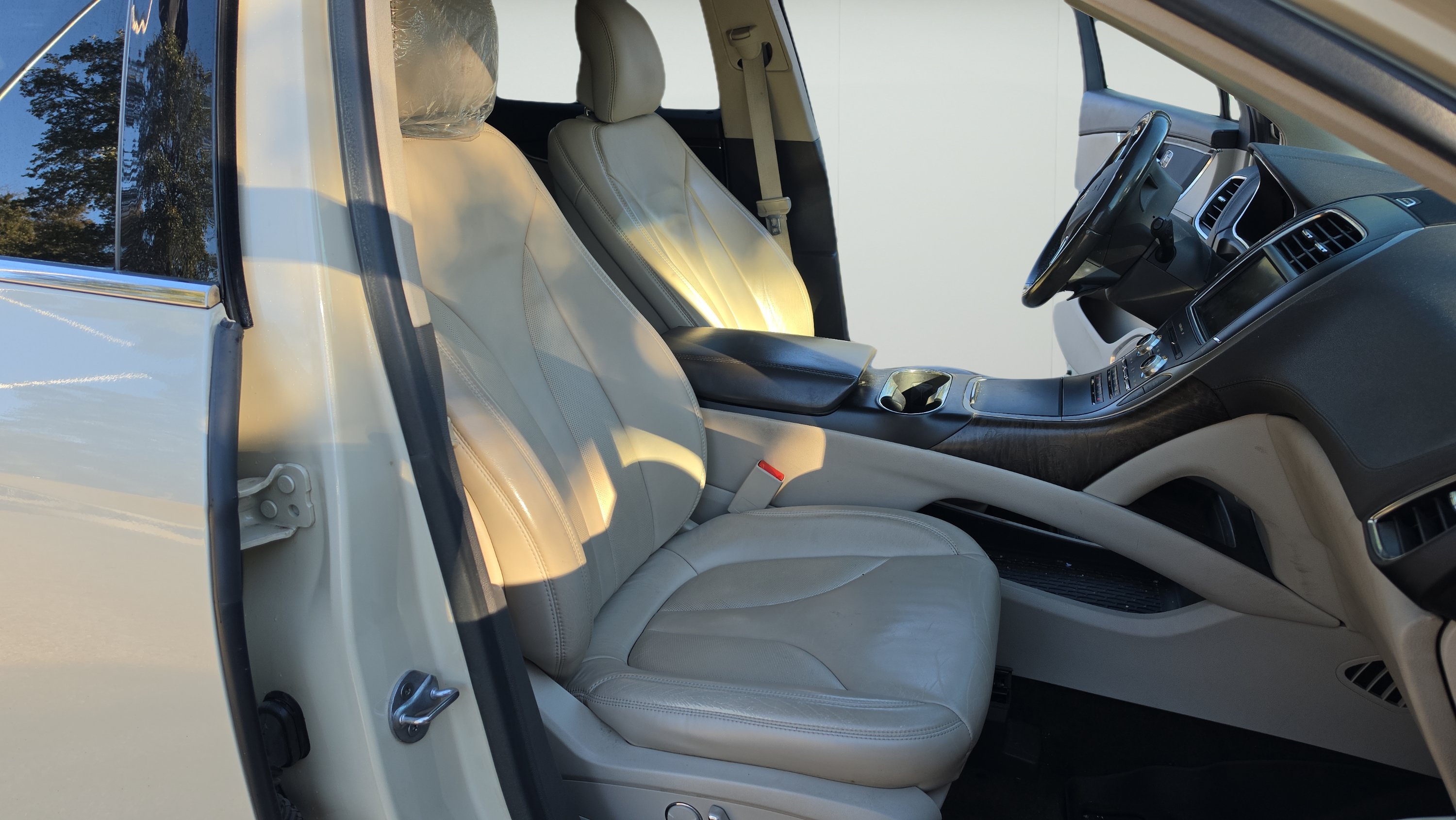 Used 2016 Lincoln MKX Select w/ Select Plus Package FWD image 24